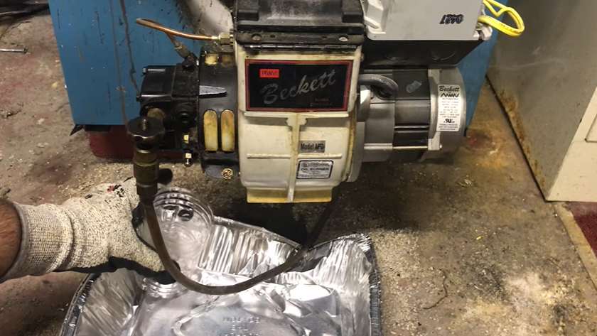 How to Bleed an Oil Tank